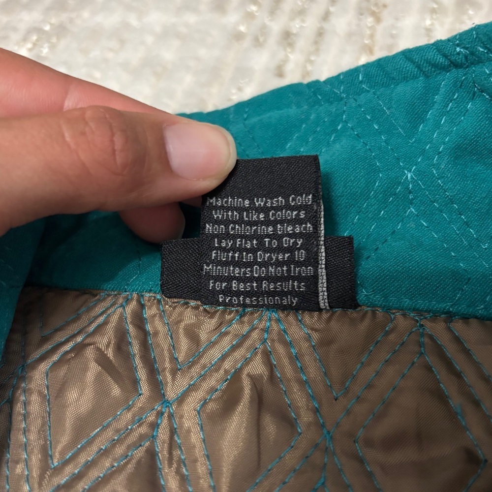 Nomadic Traders Teal/Turquoise Quilted Women's Vest Size Small Outerwear Hiking - Picture 4 of 7